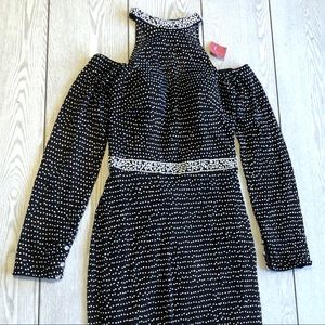 Mermaid Style Cut Out Shoulder Jeweled Black Gown